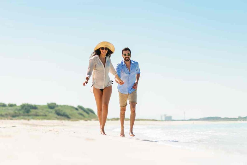 Vacanze da sogno a metà prezzo, le 5 mete paradisiache più economiche dell’estate