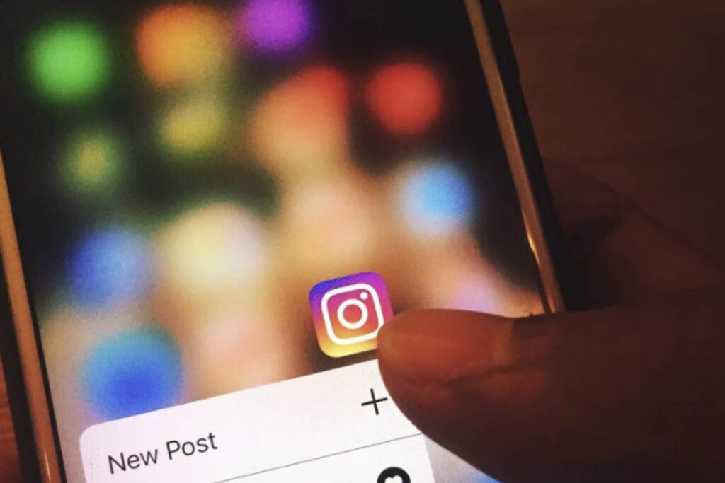 Meta ha ufficialmente annunciato tre importanti aggiornamenti: la possibilità di effettuare il repost di post e reel pubblici
