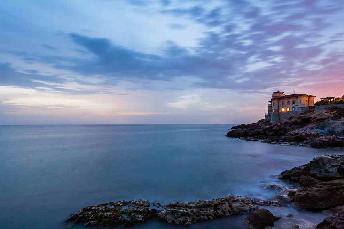 Non serve andare al Sud: c’è una spiaggia da favola vicino Livorno, tutti i dettagli
